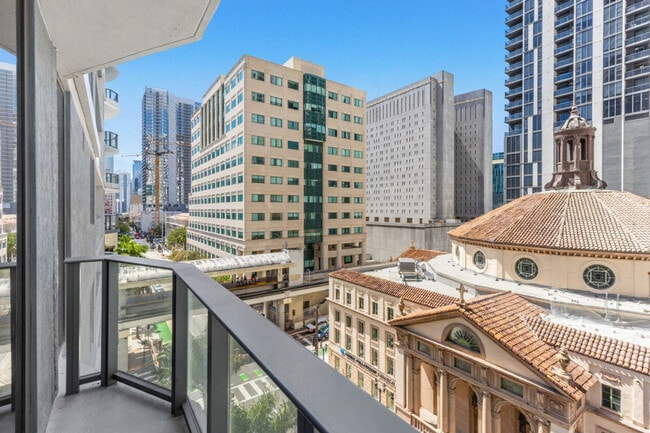 Foto del edificio - 501 NE 1st Ave