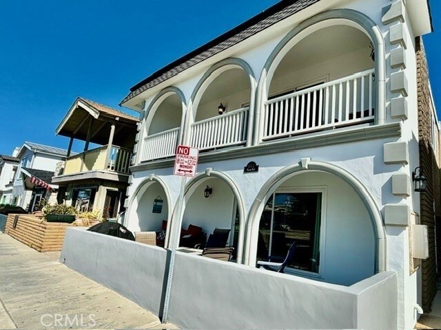 Primary Photo - 902 W Balboa Blvd