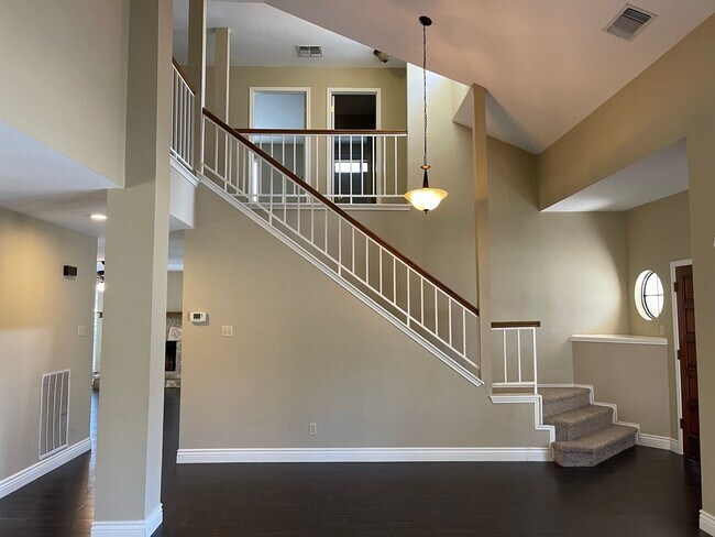 Foto del edificio - 13731 Oak Pebble