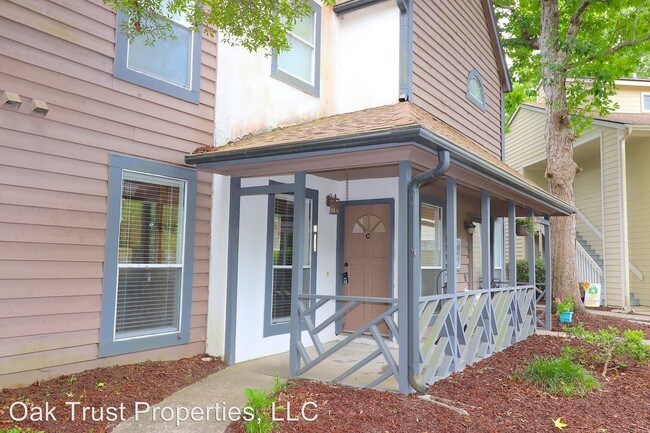Building Photo - 2 br, 2 bath House - 7945 Edgebrook Unit C