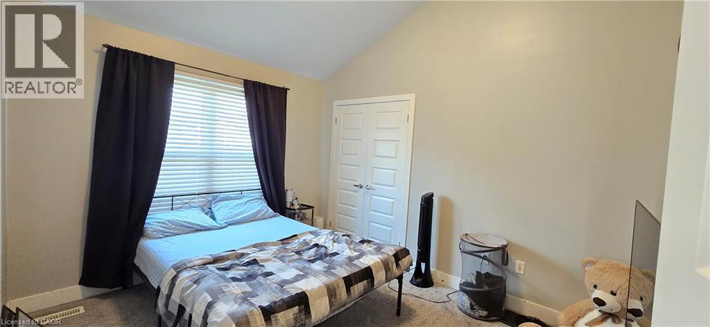 Photo principale - 261 Cairn St