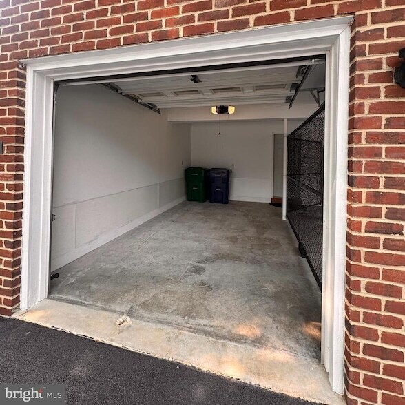 Building Photo - 4282 Wimbledon Dr