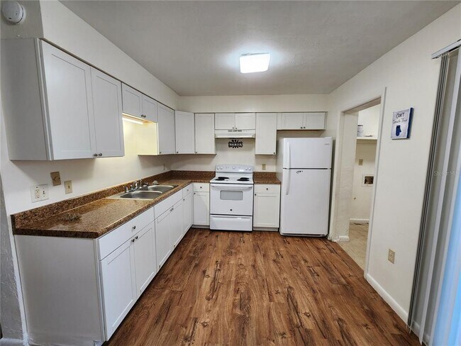 Foto del edificio - 1709 SW 69th Terrace