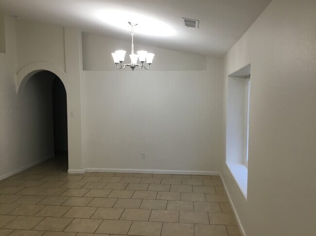 Foto del edificio - 3809 Calming Meadows Ct