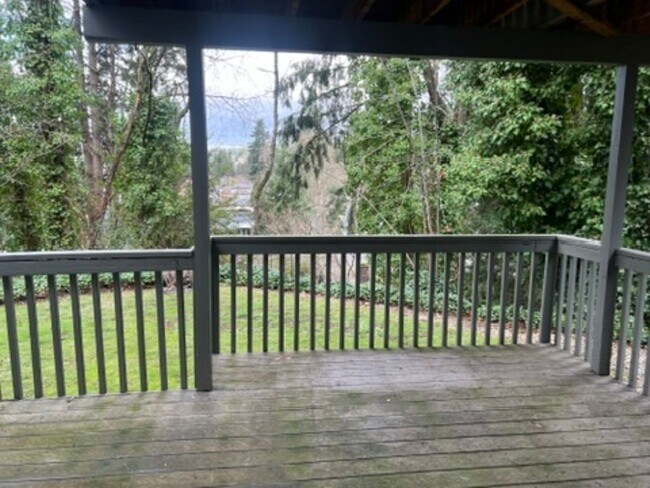 Foto del edificio - 280 SE Donnelly Ln