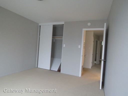 Building Photo - 75 Coventry Ct