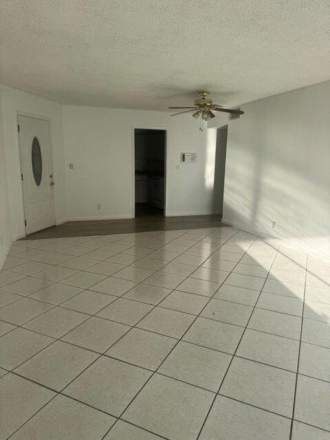 Building Photo - 10789 N Military Trl