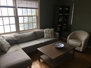 Building Photo - 11 2nd St NE