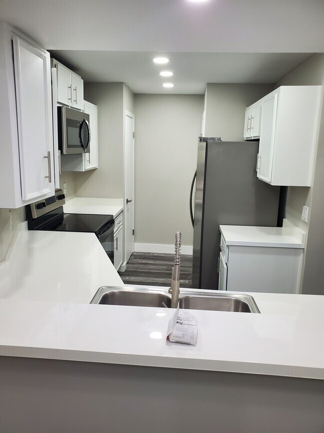 All new kitchen and appliances - 4004 Dream Oak Pl