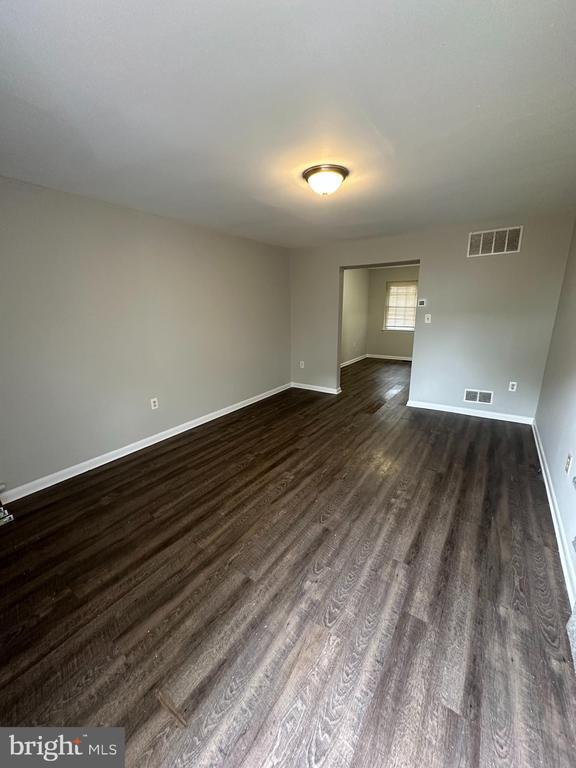 Foto del edificio - 8206 Durness Ct