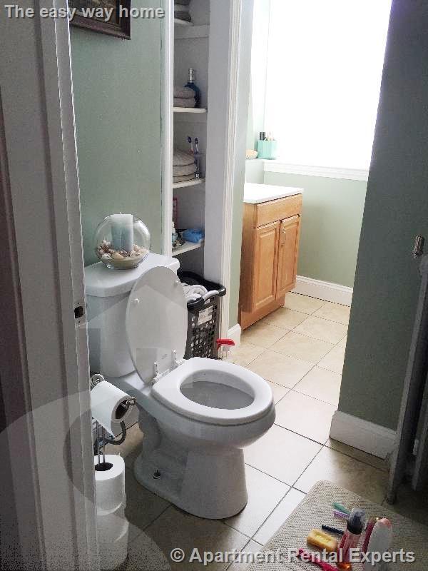 Building Photo - 358 Broadway