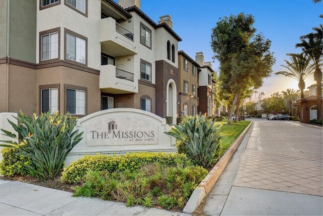 Foto del edificio - 2BD 2BA Mission Valley Condo - 1st Floor 2...