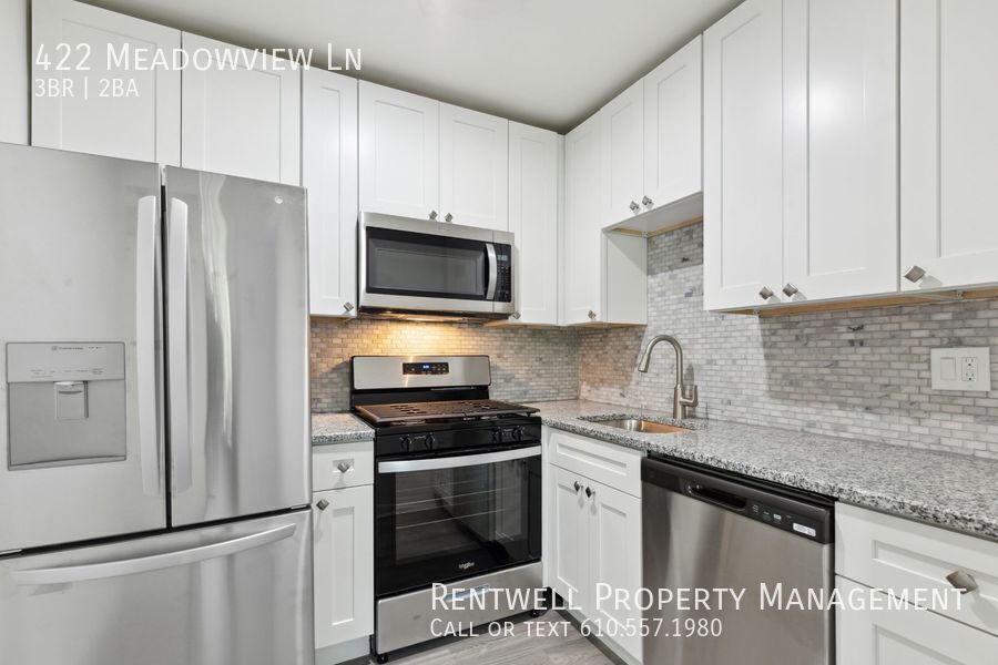 Primary Photo - RECENTLY UPDATED 3 Bedroom - 2 Bath Condo ...