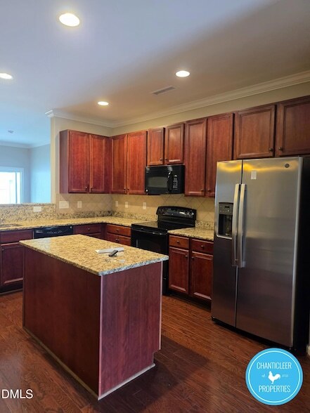 Foto del edificio - 210 Leighann Ridge Ln
