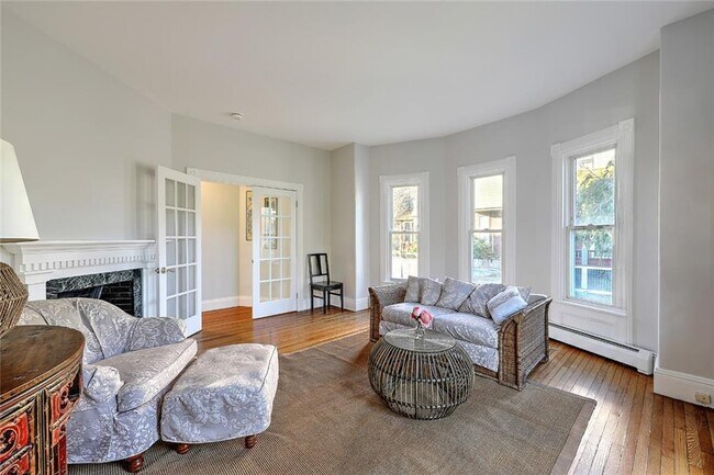 Foto del edificio - 13 Rhode Island Ave