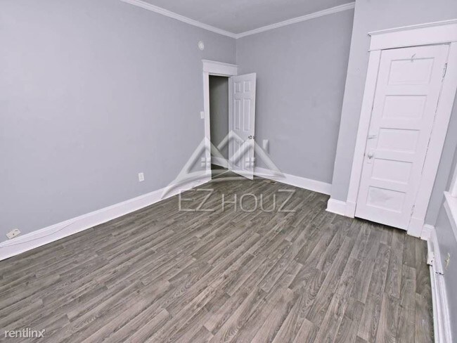 Building Photo - 3300 Gwynns Falls Pkwy