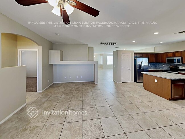 Building Photo - 33683 N Slate Creek Dr
