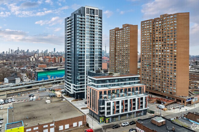 Photo du bâtiment - LNX Residences