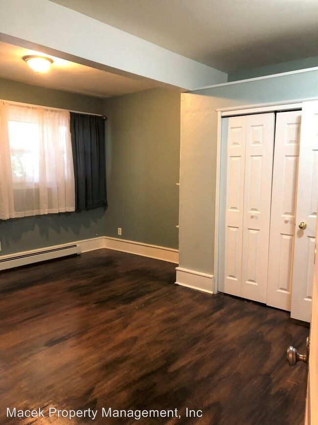 Building Photo - 4 br, 2 bath House - 1026 5th Ave North