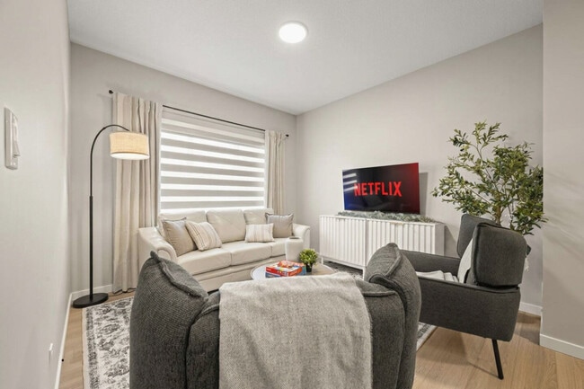 Building Photo - 8664 Edgemont Link NW