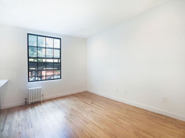 Building Photo - 227 W 149th St