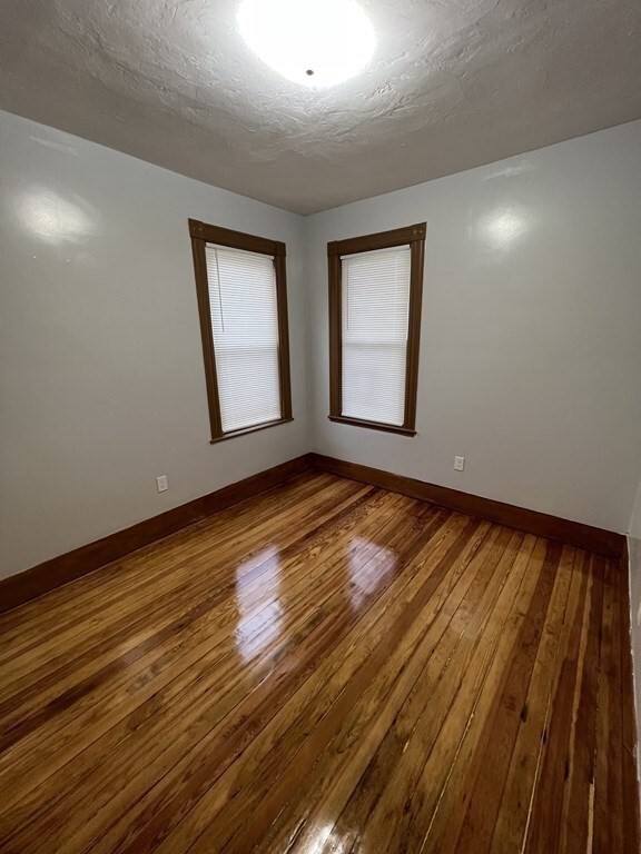 Building Photo - 347 Bowdoin St