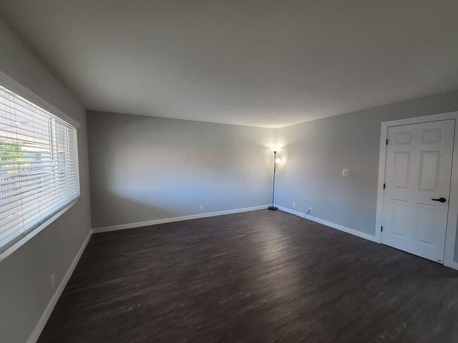 Interior Photo - The Circle Apartments at Long Beach