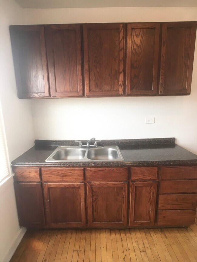 Foto del edificio - 5102 W Montana St