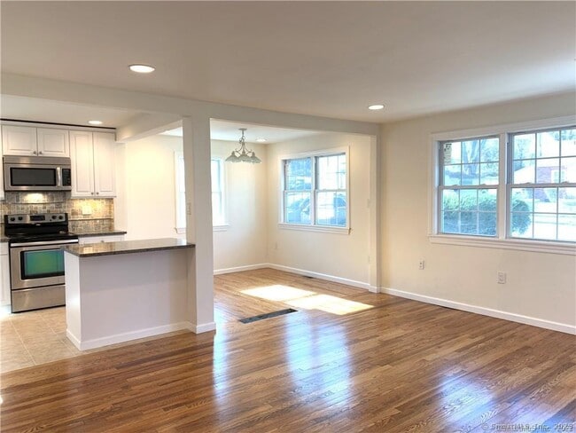 Building Photo - 89 Cortland Cir
