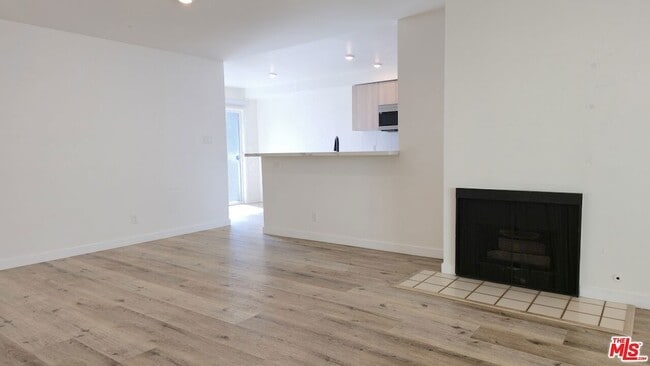 Photo - 1650 S Bentley Ave Apartment