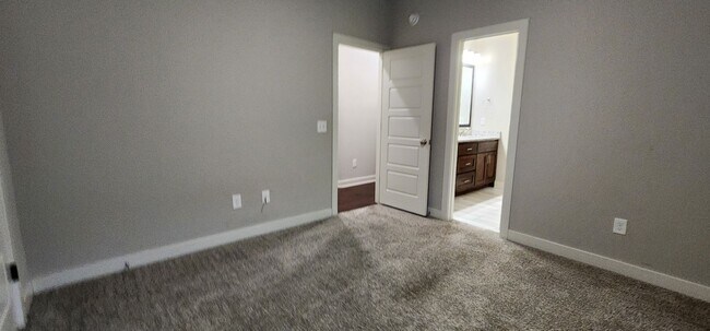 Foto del edificio - 3200 SW Hazelnut Ave