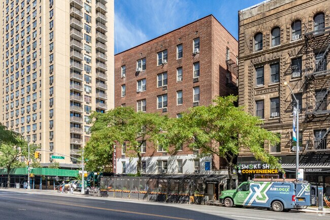 Building Photo - 179 Third Ave
