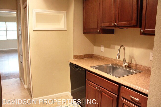 Foto del edificio - 2 br, 1 bath House - 3901 N New Braunfels