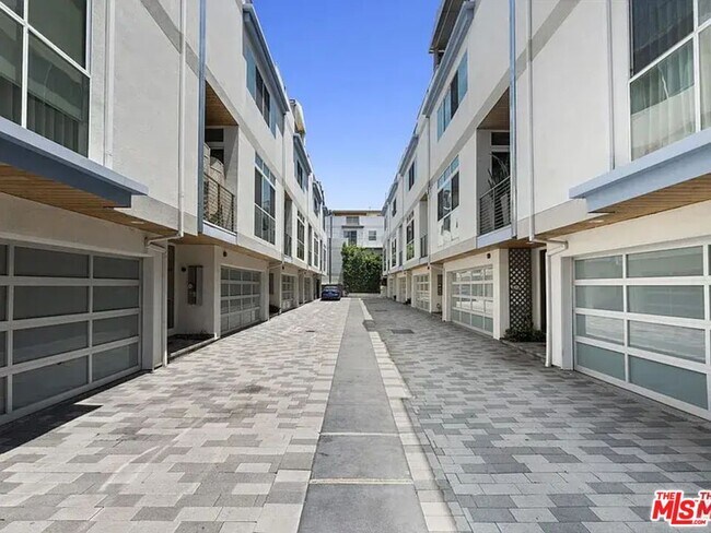 Foto del edificio - 6728 W Hepburn Way