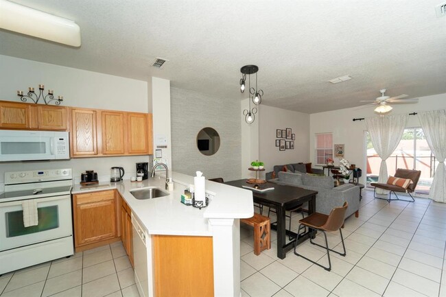 Building Photo - 8544 Bay Lilly Loop