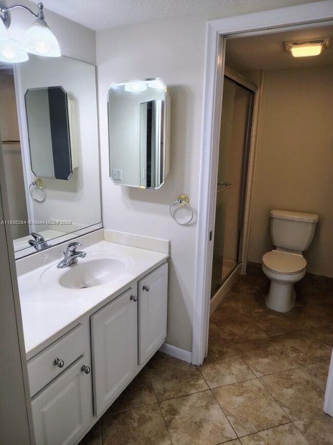 Foto del edificio - 1001 SW 128th Terrace
