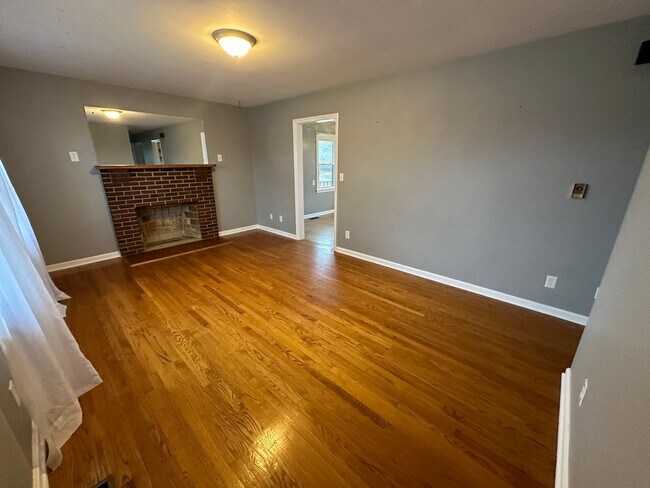Building Photo - Spacious two story house on McConville Rd.