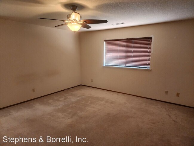 Building Photo - 4 br, 2 bath House - 1137 Villa Manucha