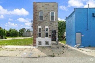 Building Photo - 2018 N Monroe St