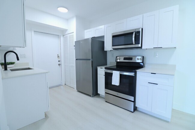 Foto del edificio - 1814 NW 2nd Ct