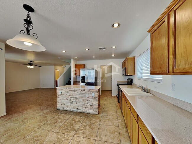 Building Photo - 11544 E Flower Circle