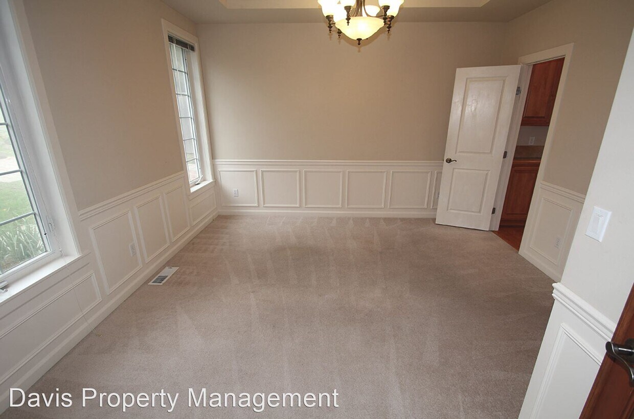 Foto del edificio - 4 br, 2.5 bath House - 11543 NE Skyward Loop