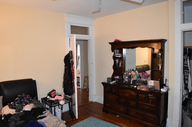 Bedroom 2 - 2418 Stuart Ave