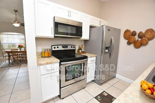 Building Photo - 1723 Pilchard Dr