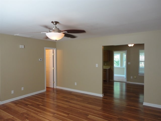 Building Photo - 3825 Tyler Bluff Ln