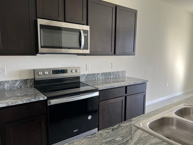 Foto del edificio - 34328 Redwood Dawn Ln