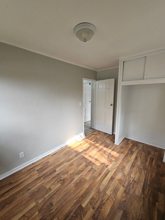 Foto del edificio - Newly Remodeled 2 bedroom