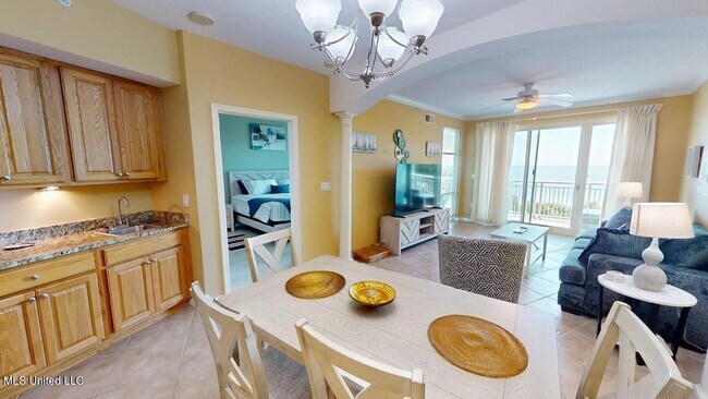 Foto del edificio - 2228 Beach Dr