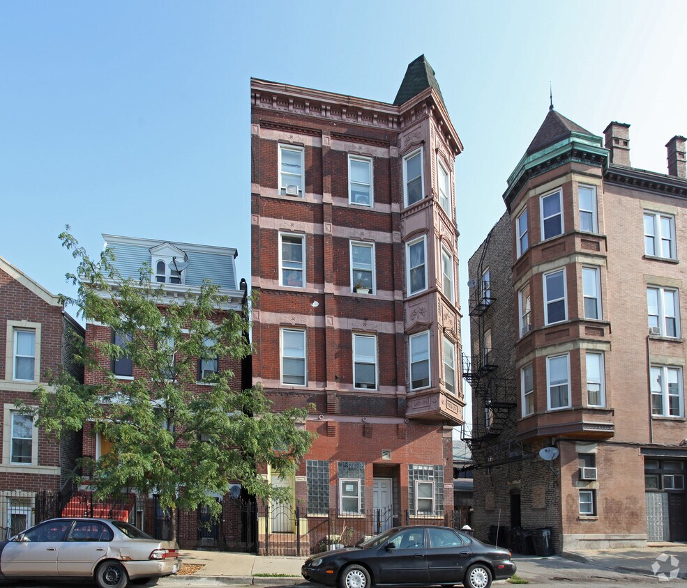 Building Photo - 1312 W Cullerton St