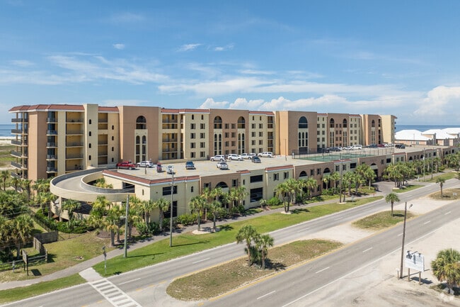 Holiday Isle Condominiums, Minnie Memories